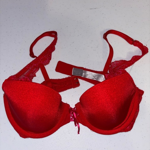Victoria's Secret Red Lace Bra - Picture 1 of 7